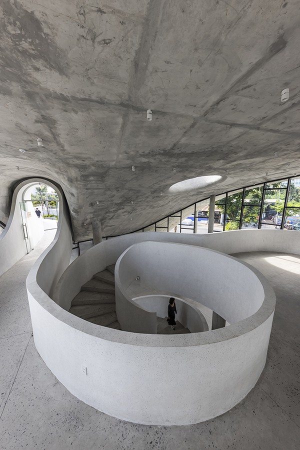 Son Tra Artistic Exhibition Center